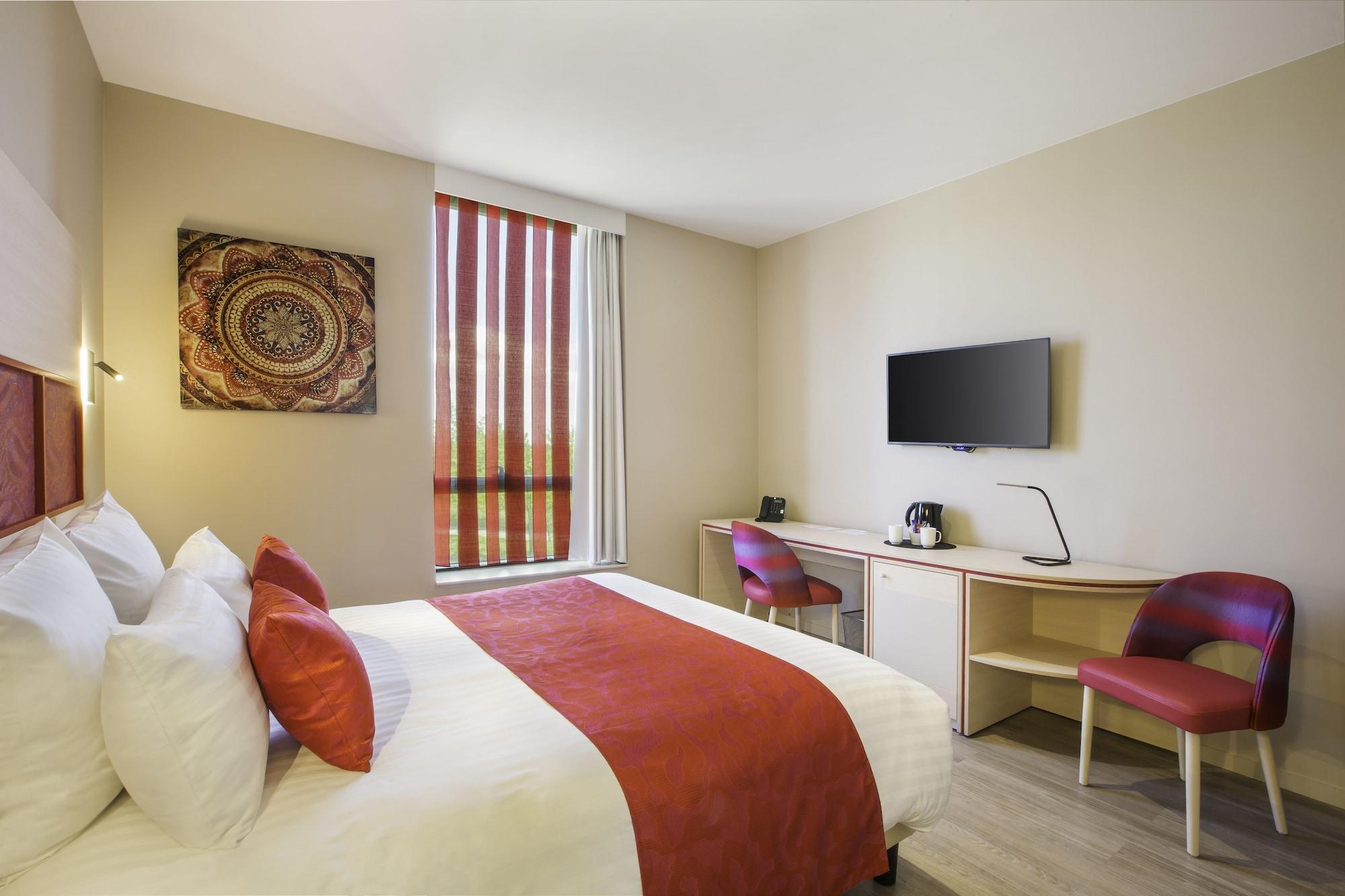 Best Western Plus Hotel Escapade Senlis Санлис Екстериор снимка